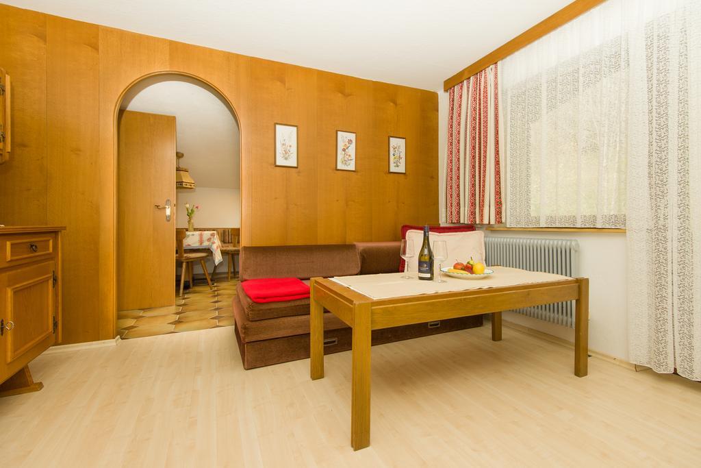 Gaestehaus Helga Scharnitz Pokoj fotografie